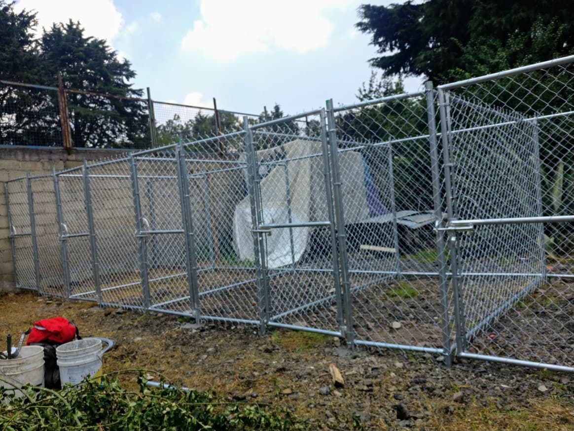 Puertas de Malla Ciclónica